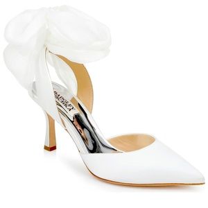 Badgley Mischka Blaze Pump